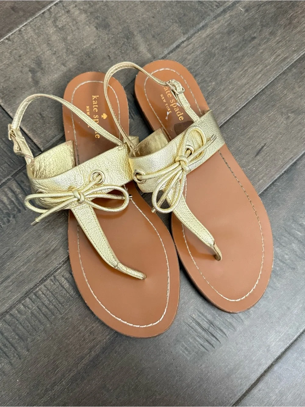 Kate Spade Gold Bow Thong Sandals with Tan Footbed 10